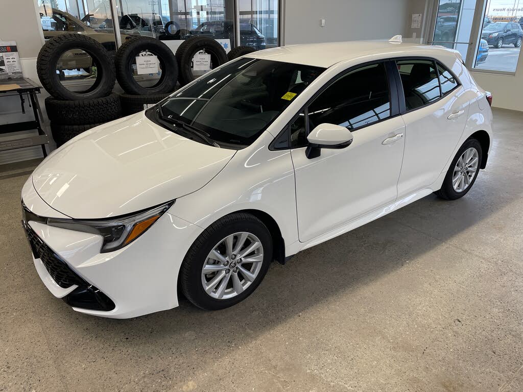 2024 Toyota Corolla Hatchback FWD