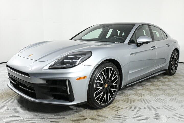 2025 Porsche Panamera 4 AWD