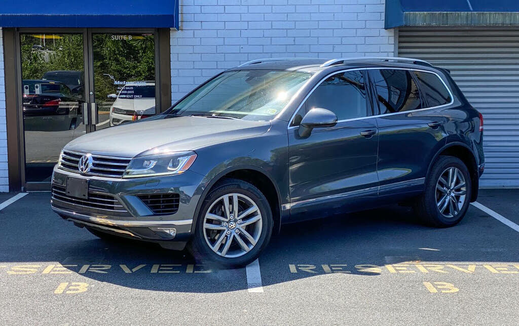 2016 Volkswagen Touareg VR6 Lux