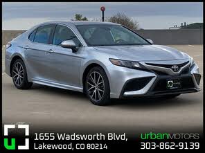 Toyota Camry SE FWD