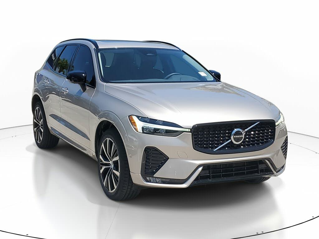 2023 Volvo XC60 B5 Plus Dark Theme AWD