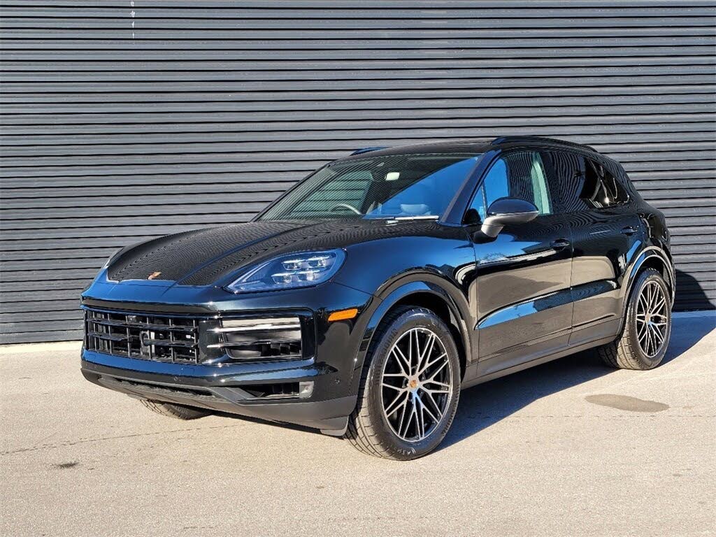 2025 Porsche Cayenne AWD