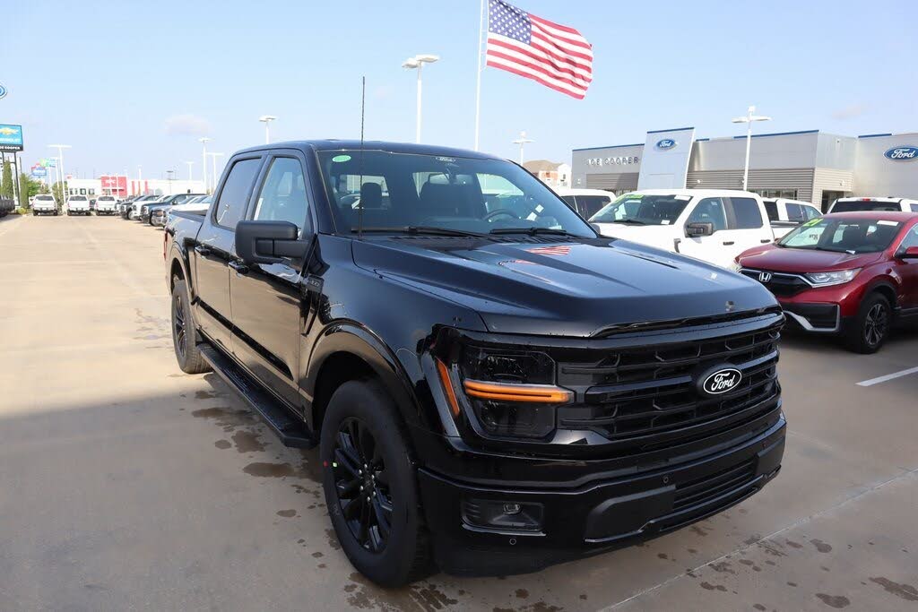 2025 Ford F-150 XLT SuperCrew RWD