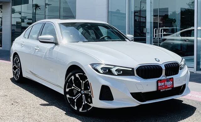 2025 BMW 3 Series 330i RWD