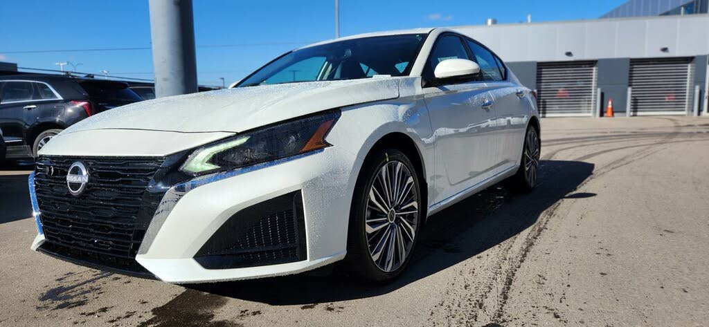 Nissan Altima 2.5 Platinum AWD 2025