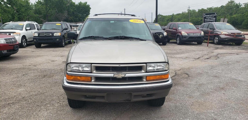 2001 Chevrolet Blazer LS 4-Door RWD