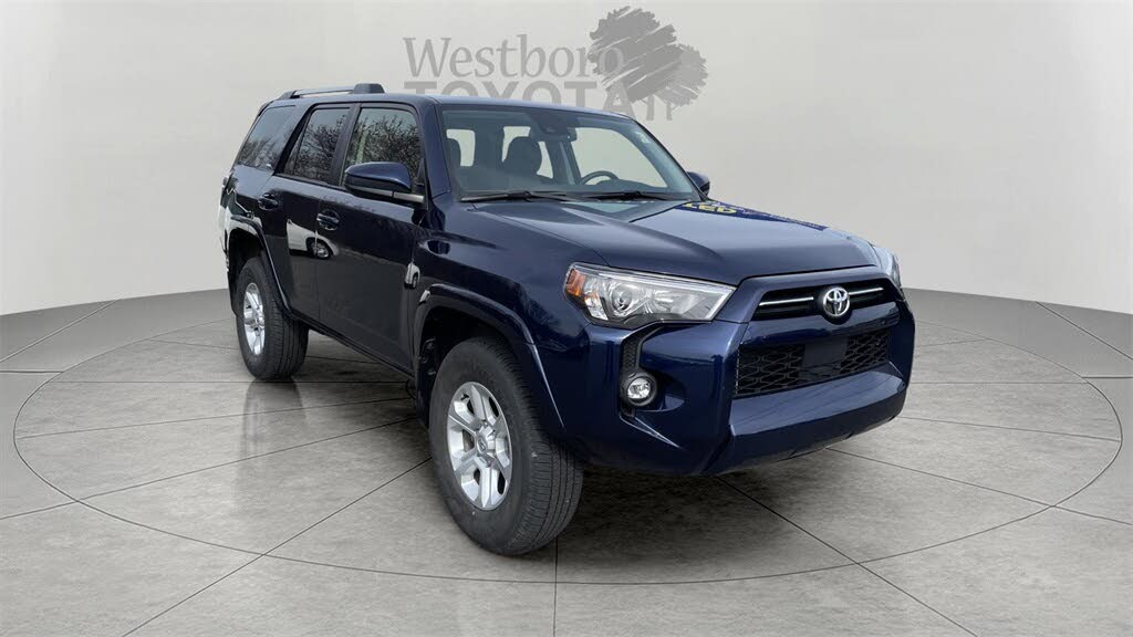 2024 Toyota 4Runner SR5 4WD