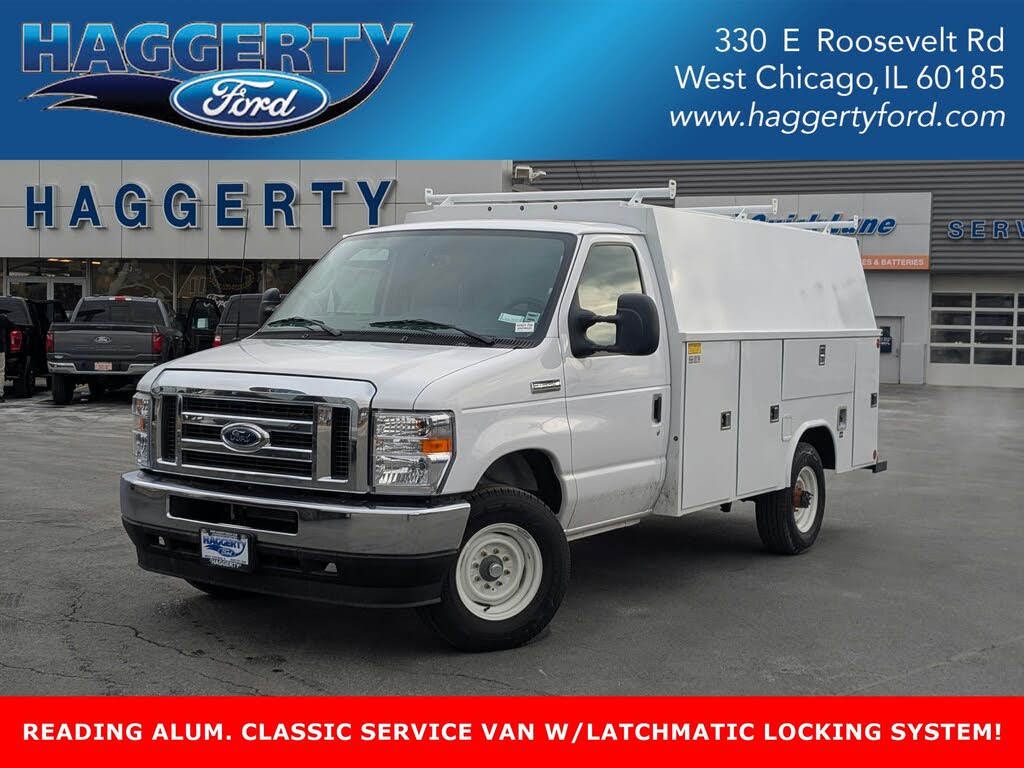 2025 Ford E-Series Chassis E-350 SD Cutaway SB DRW RWD