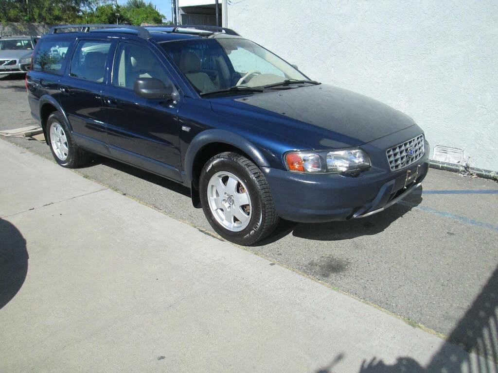 2004 Volvo XC70 Cross Country