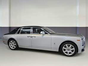 Rolls-Royce Phantom RWD
