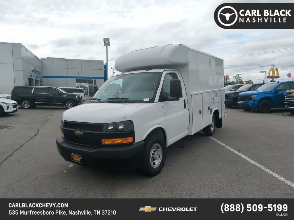 2025 Chevrolet Express Chassis 3500 Cutaway 139