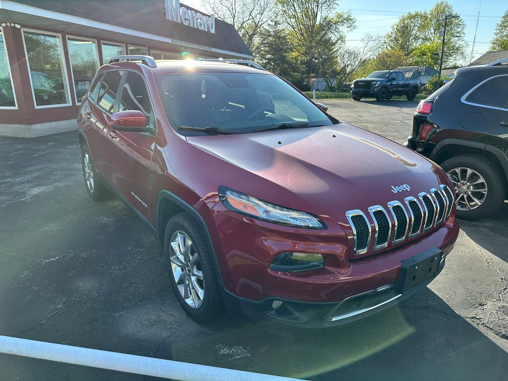 Used 2014 Jeep Cherokee Limited with VIN 1C4PJLDS2EW155730 for sale in Ruma, IL