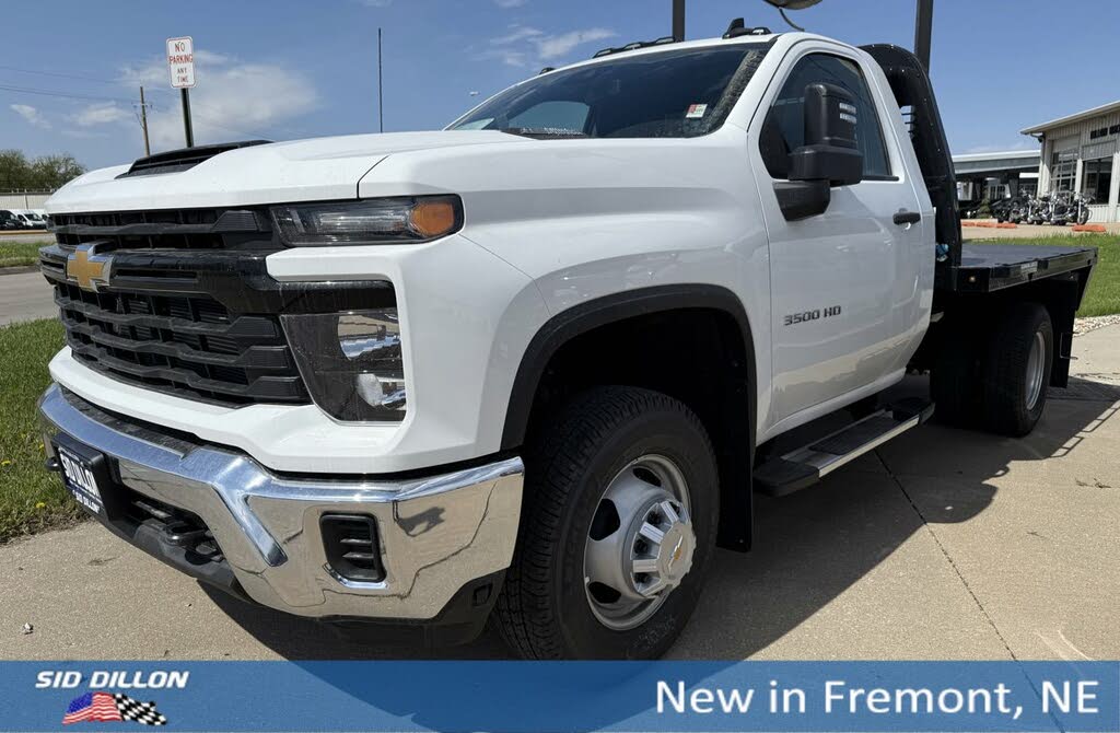 2025 Chevrolet Silverado 3500HD Chassis Work Truck Regular Cab 4WD