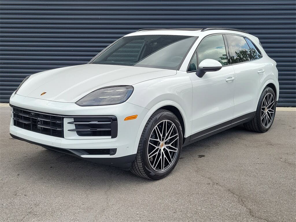 2025 Porsche Cayenne AWD