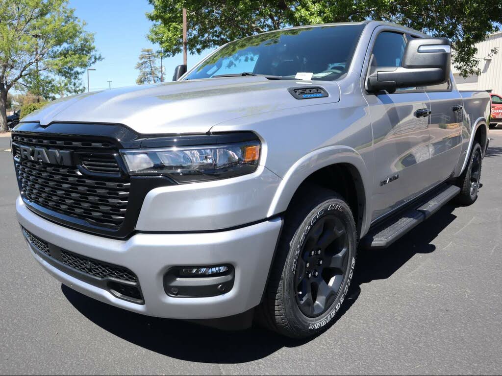 2025 RAM 1500 Big Horn Crew Cab 4WD