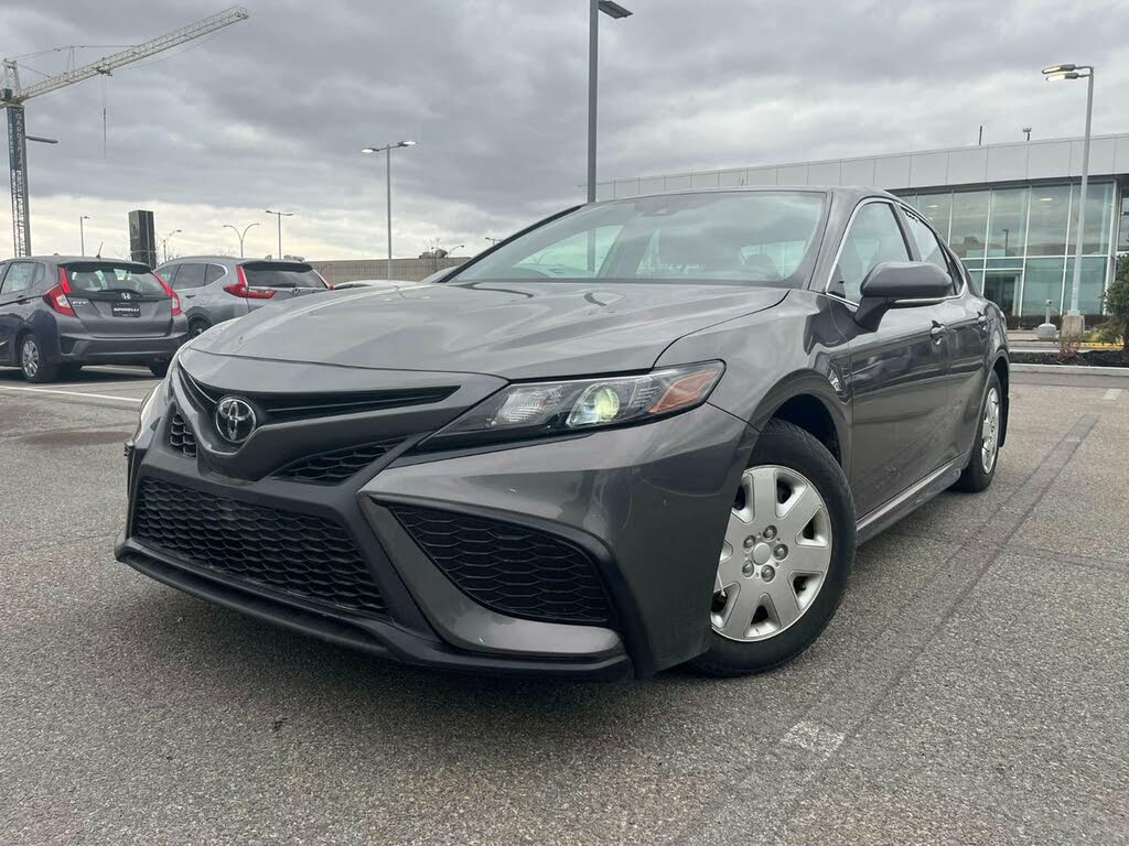 2022 Toyota Camry SE FWD