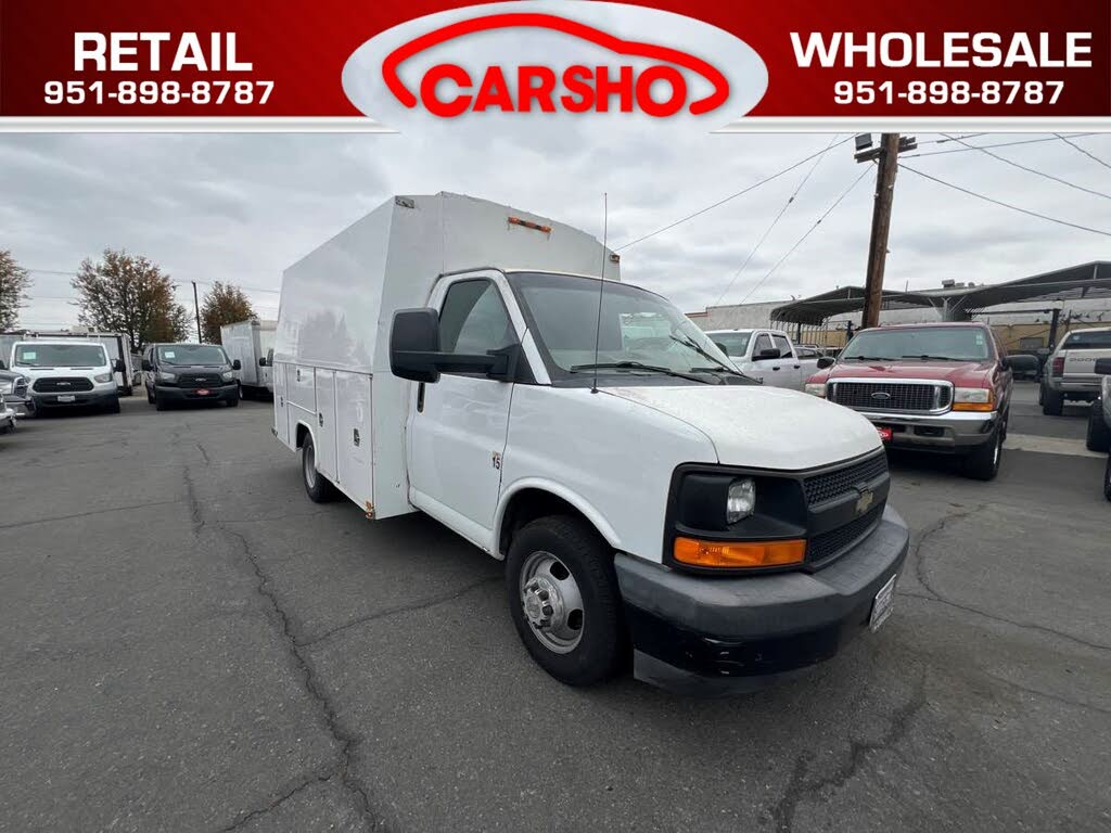 2017 Chevrolet Express Chassis 3500 139 Cutaway RWD
