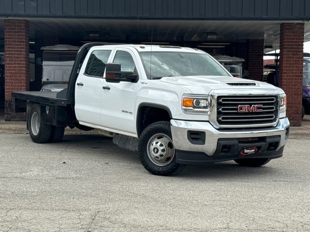 2018 GMC Sierra 3500HD Chassis Crew Cab 4WD