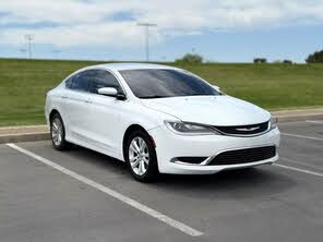 Chrysler 200 Limited Sedan FWD