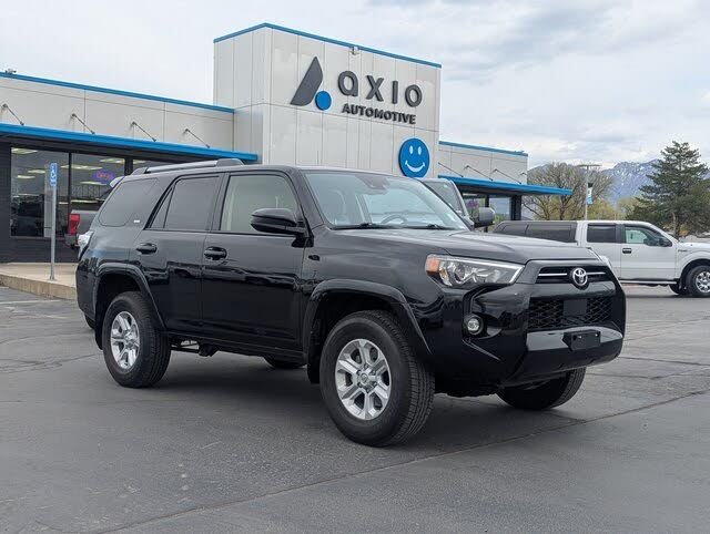 2024 Toyota 4Runner SR5 4WD