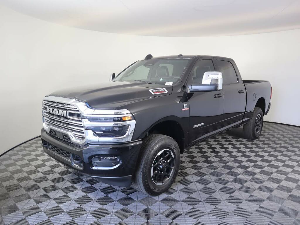 2025 RAM 3500 Laramie Crew Cab 4WD
