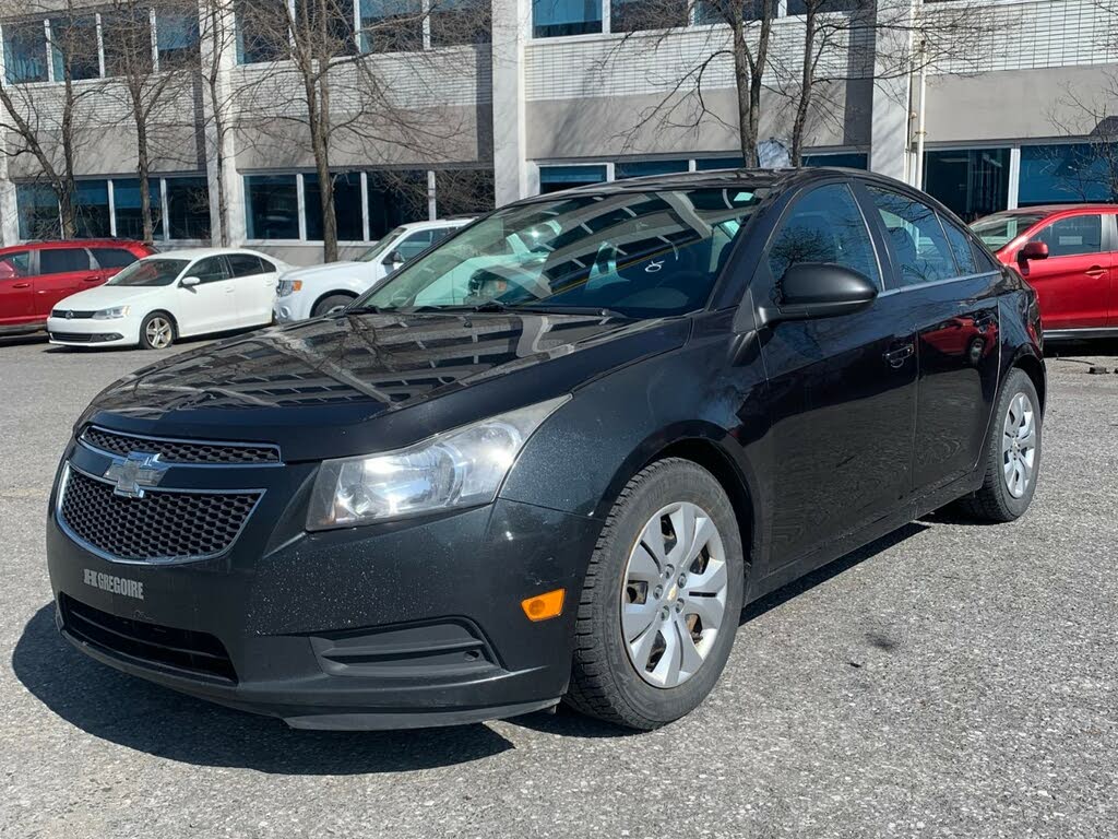 Chevrolet Cruze 1LT Sedan FWD 2014