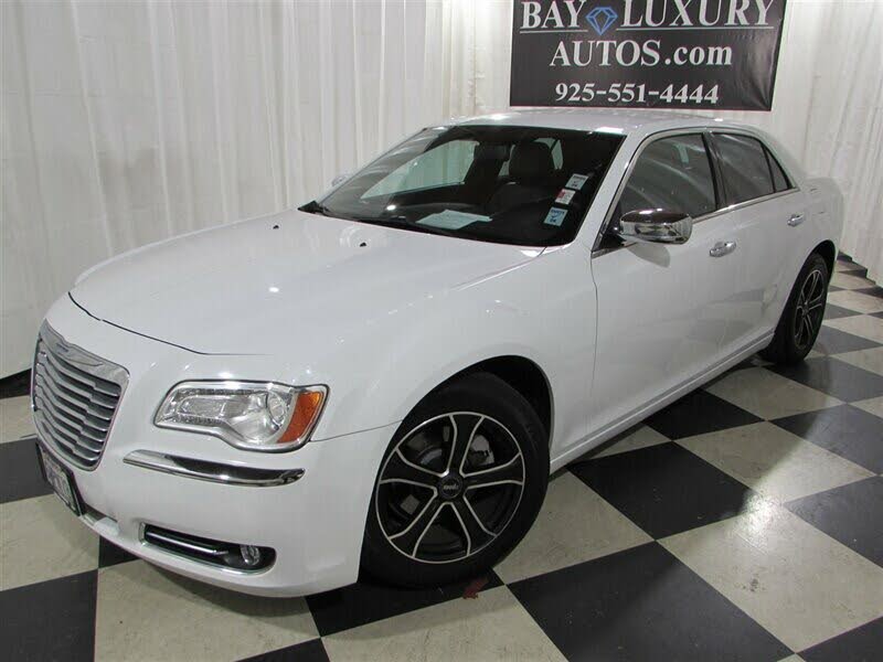 2012 Chrysler 300 Limited RWD