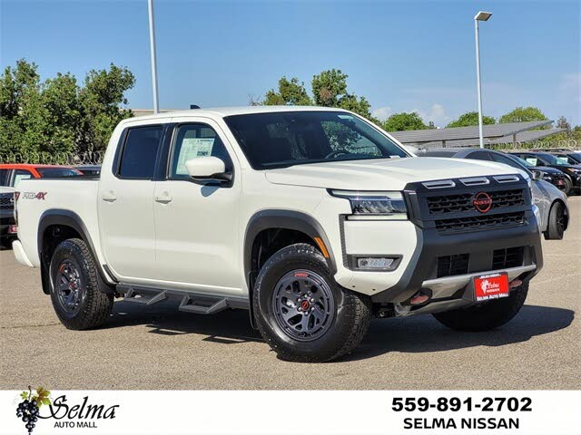 2025 Nissan Frontier PRO-4X Crew Cab 4WD
