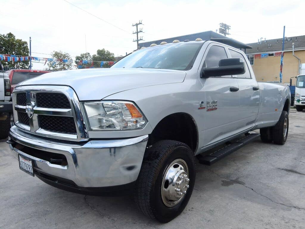 2014 RAM 3500 Tradesman Crew Cab LB DRW 4WD