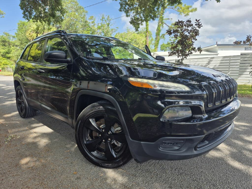 2017 Jeep Cherokee Sport Altitude FWD