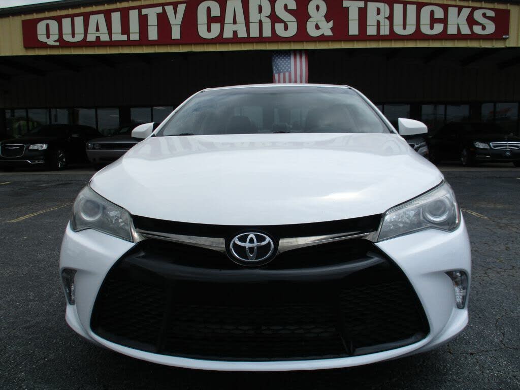 2016 Toyota Camry SE