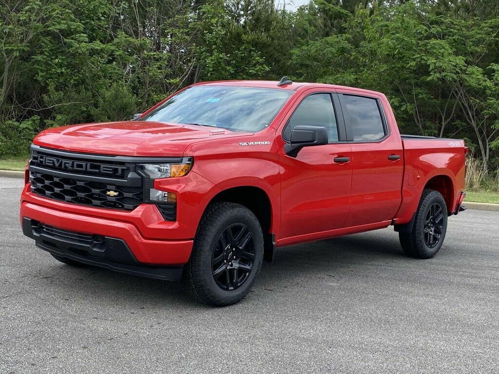 2025 Chevrolet Silverado 1500 Custom Crew Cab 4WD
