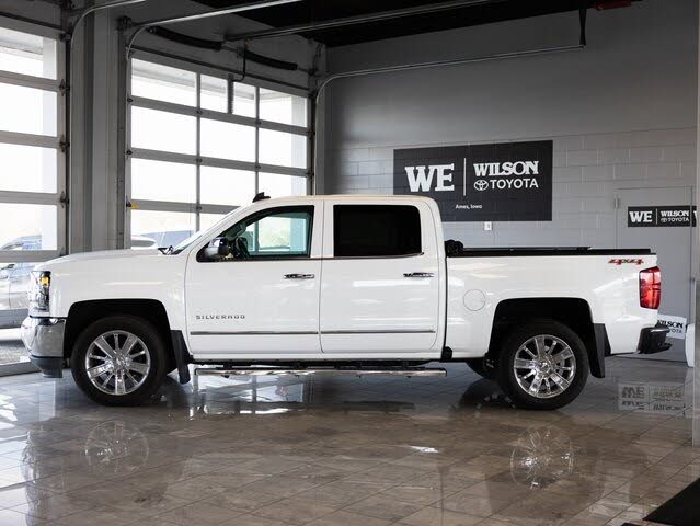 2017 Chevrolet Silverado 1500 LTZ Crew Cab 4WD