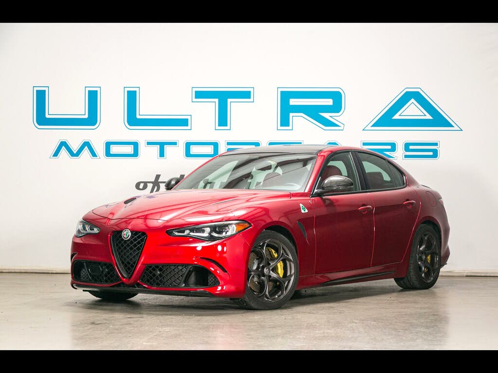 2024 Alfa Romeo Giulia Quadrifoglio Carbon RWD