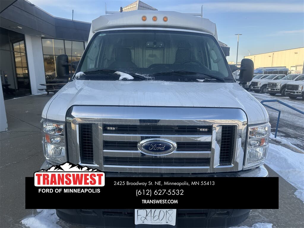 2024 Ford E-Series Chassis E-350 SD Cutaway SB RWD