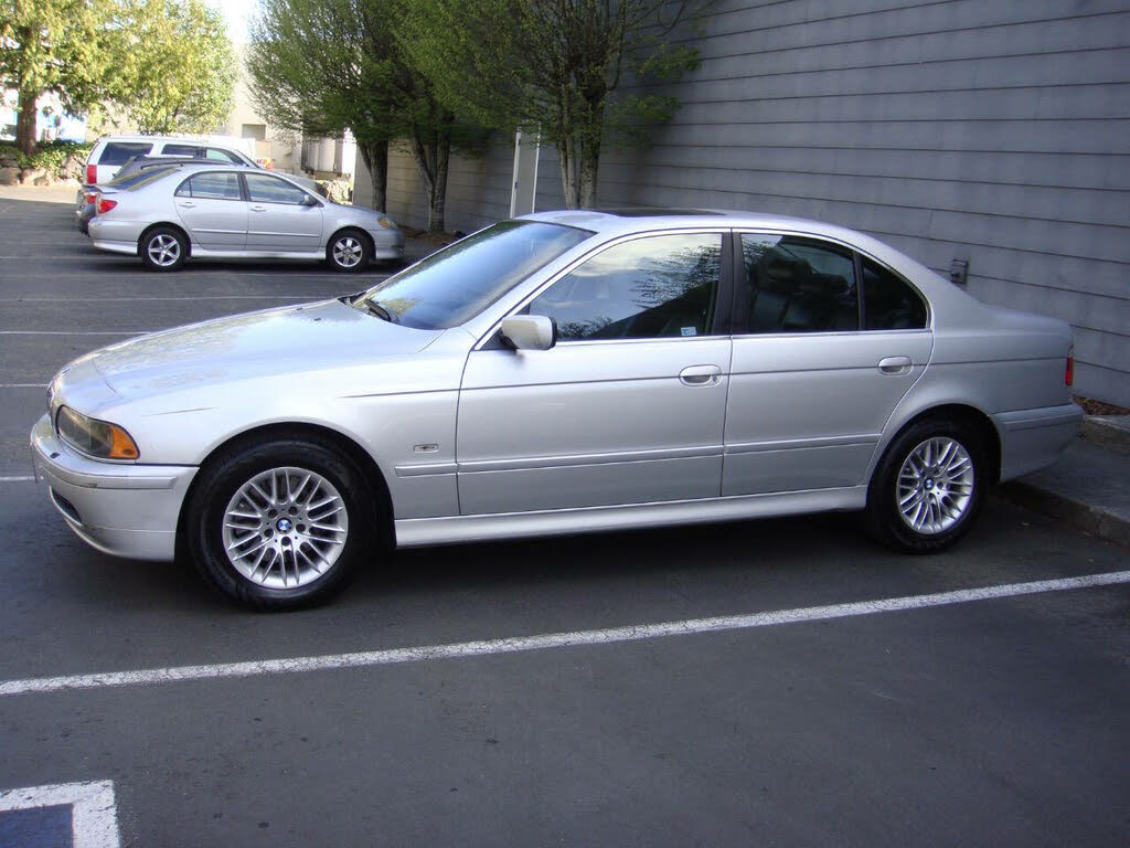2002 BMW 5 Series 530i Sedan RWD