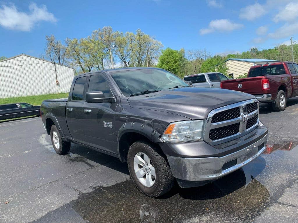 2017 RAM 1500 SLT Quad Cab 4WD