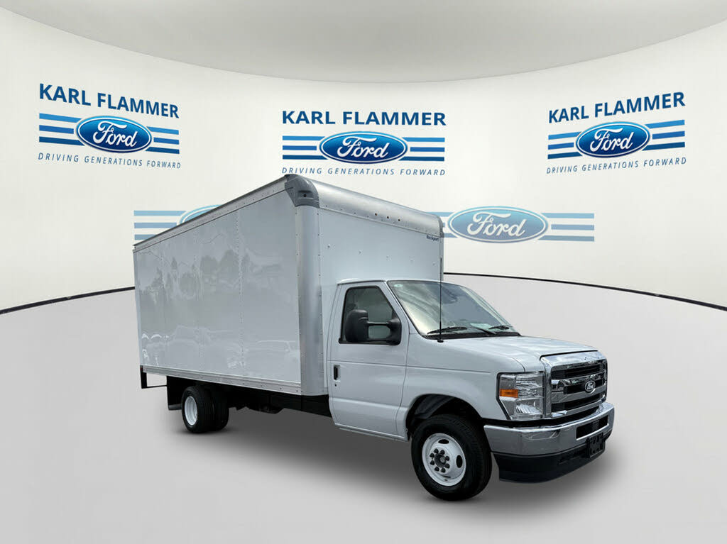 2026 Ford E-Series Chassis E-450 SD Cutaway 176 DRW RWD