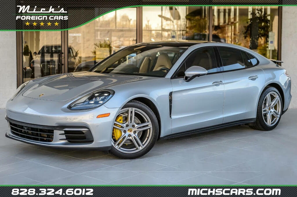 2018 Porsche Panamera RWD