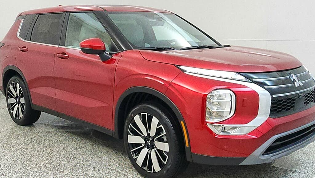 2025 Mitsubishi Outlander SE FWD