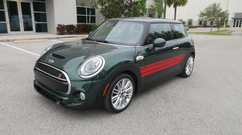 2015 MINI Cooper S 2-Door Hatchback FWD