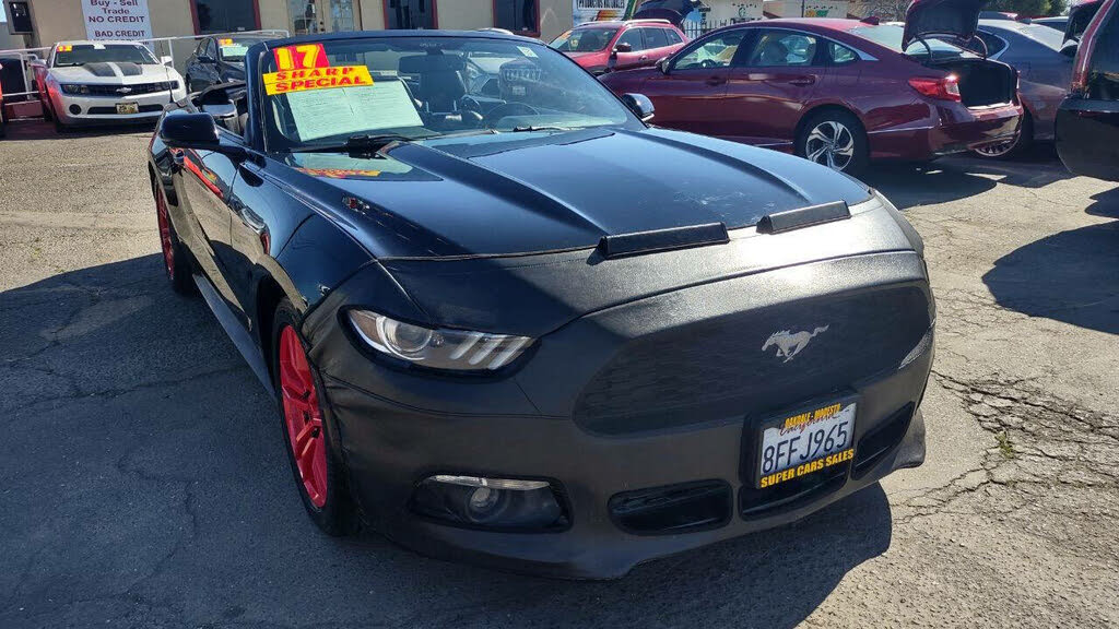 2017 Ford Mustang EcoBoost Premium Convertible RWD