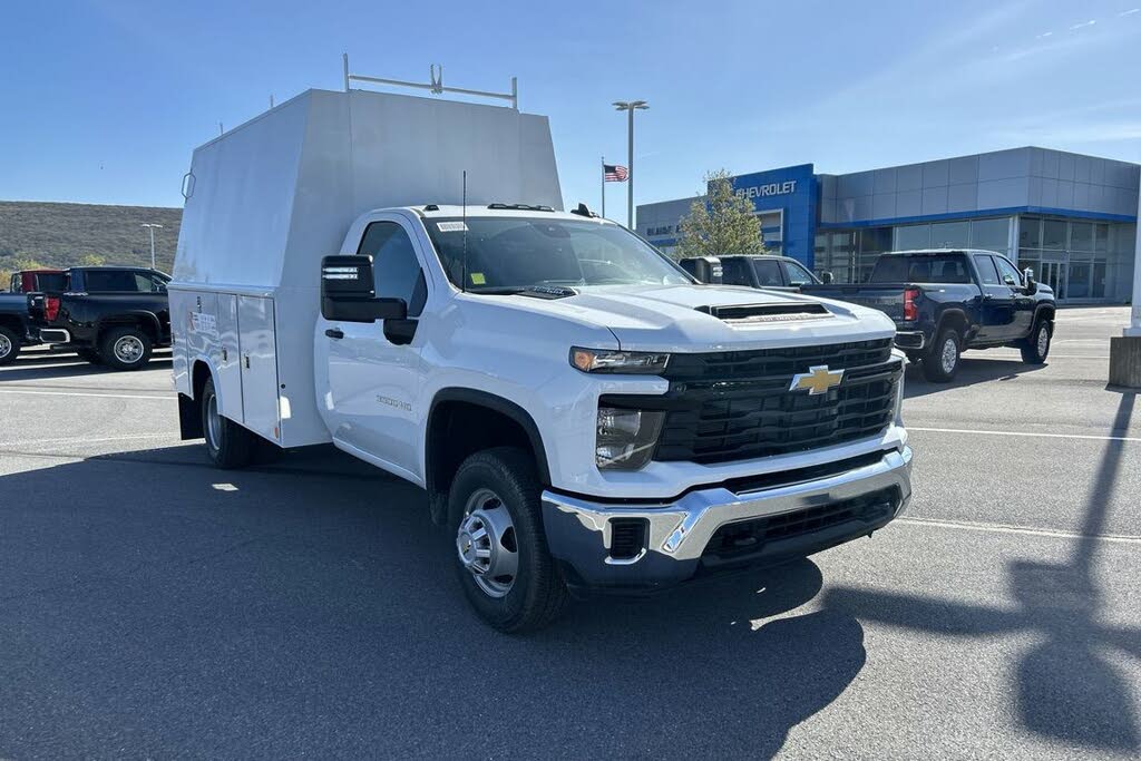 2025 Chevrolet Silverado 3500HD Chassis Work Truck Regular Cab 4WD