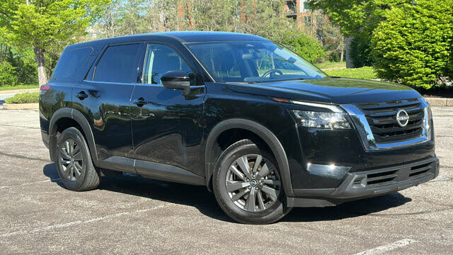 2023 Nissan Pathfinder S 4WD