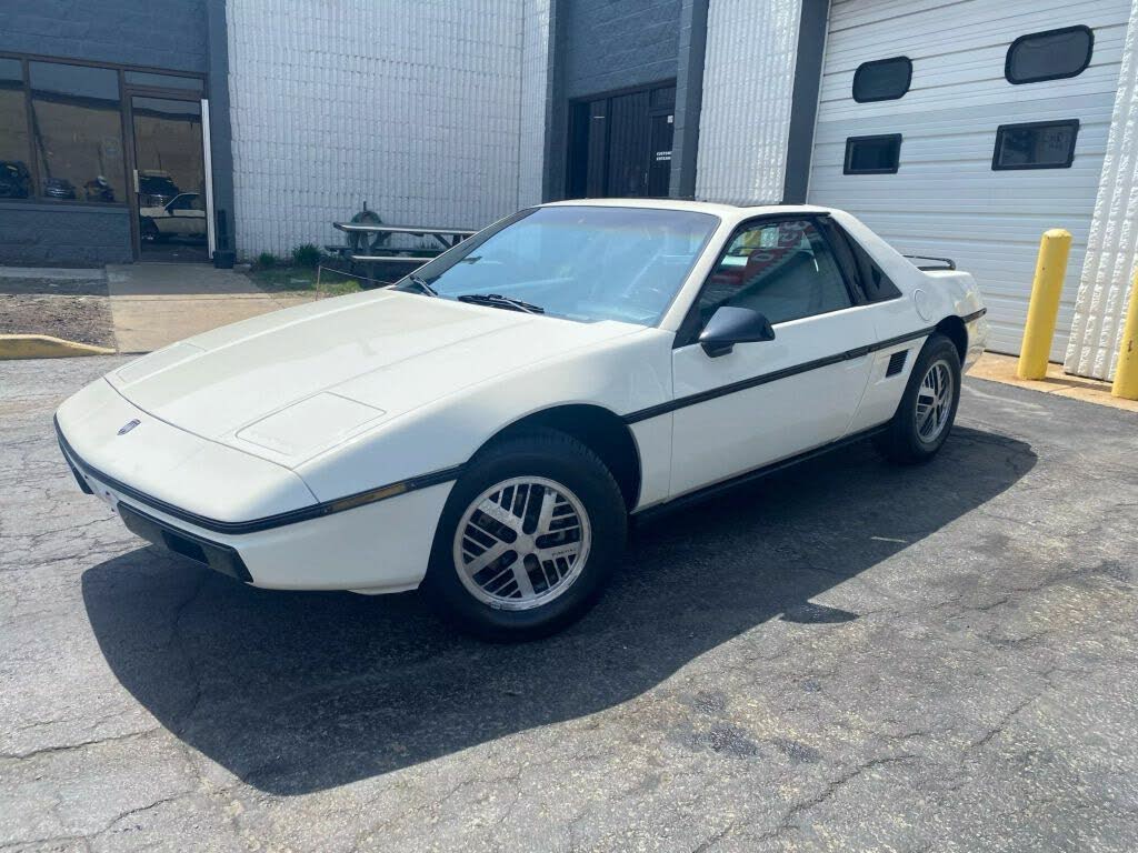 1986 Pontiac Fiero Sport