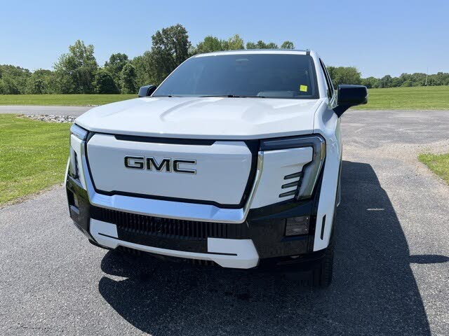 2025 GMC Sierra EV Denali Crew Cab (Max Range) e4WD