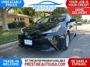 Toyota Prius LE FWD