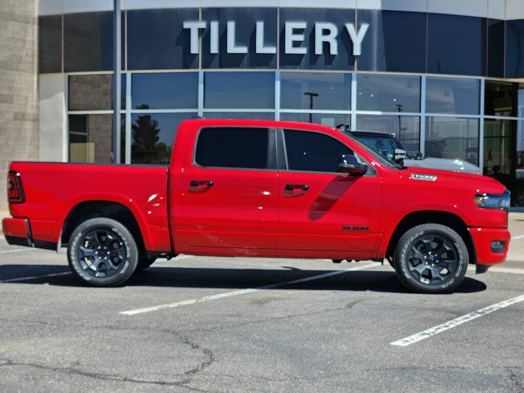 2025 RAM 1500 Big Horn Crew Cab 4WD