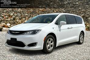 Chrysler Pacifica Hybrid Touring Plus FWD