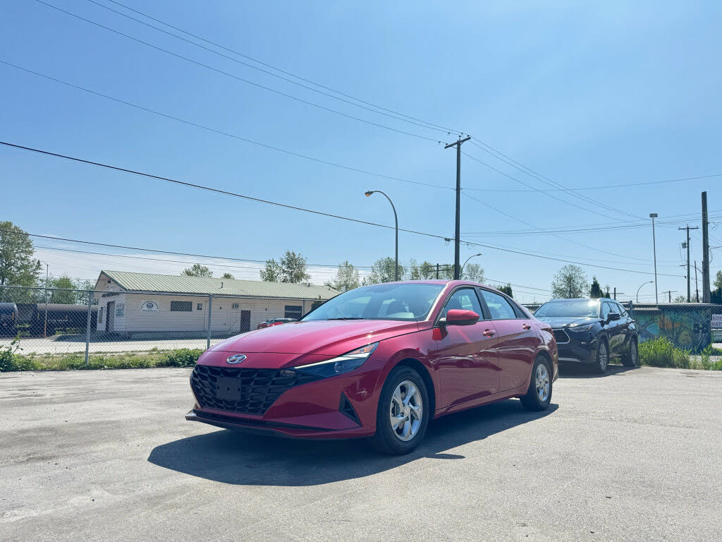2022 Hyundai Elantra Essential FWD
